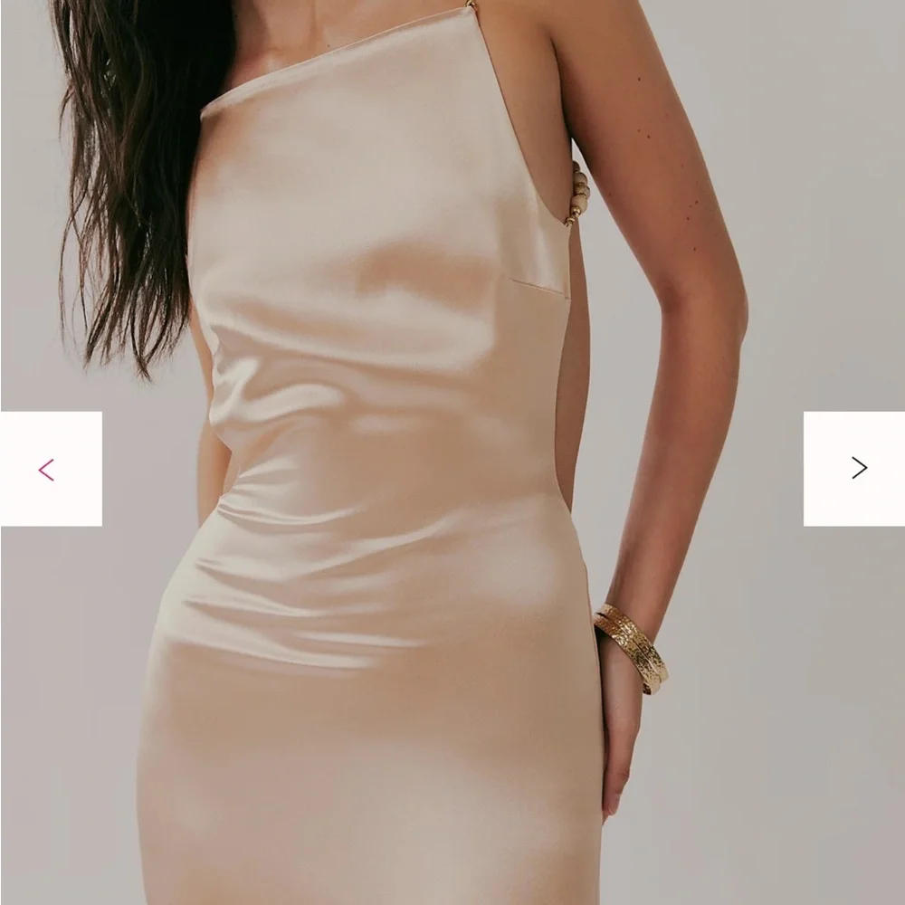 Retrofete Sleek Pearl-Shoulder Satin Maxi Dress in Blush Pink - Picture 3 of 6